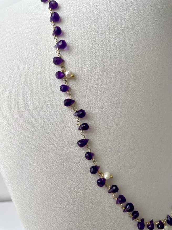 collana rosario viola gocce ametista argento di nome Gocce di Viola particolare lato sinistro